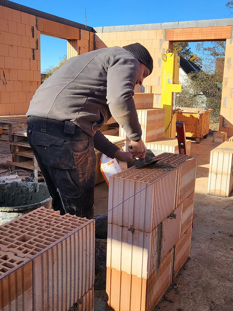 Maurer beim Arbeiten